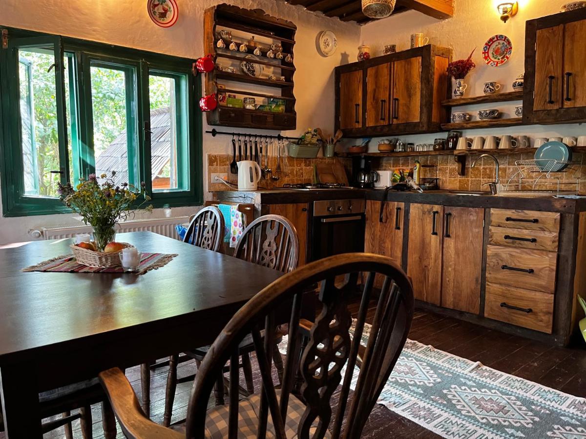 The Village Pension Breb Экстерьер фото