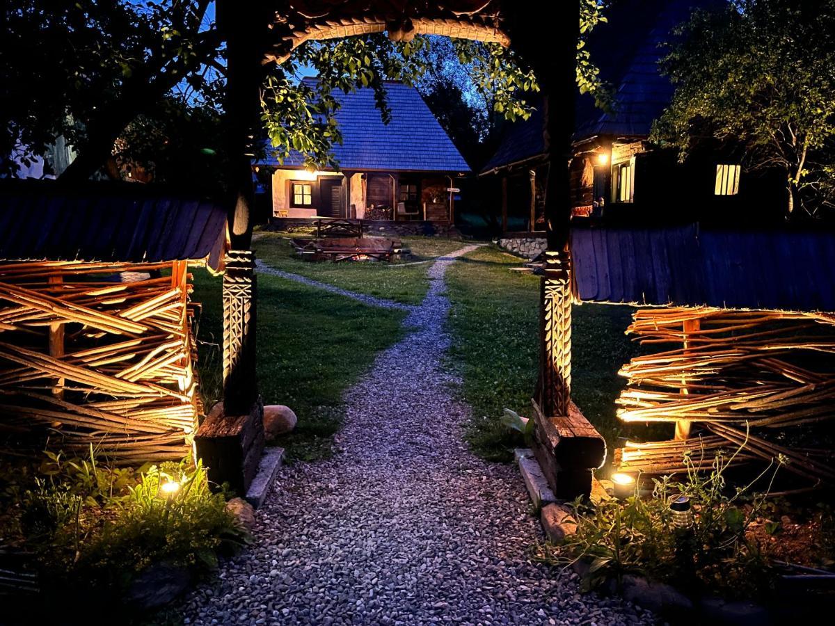 The Village Pension Breb Экстерьер фото