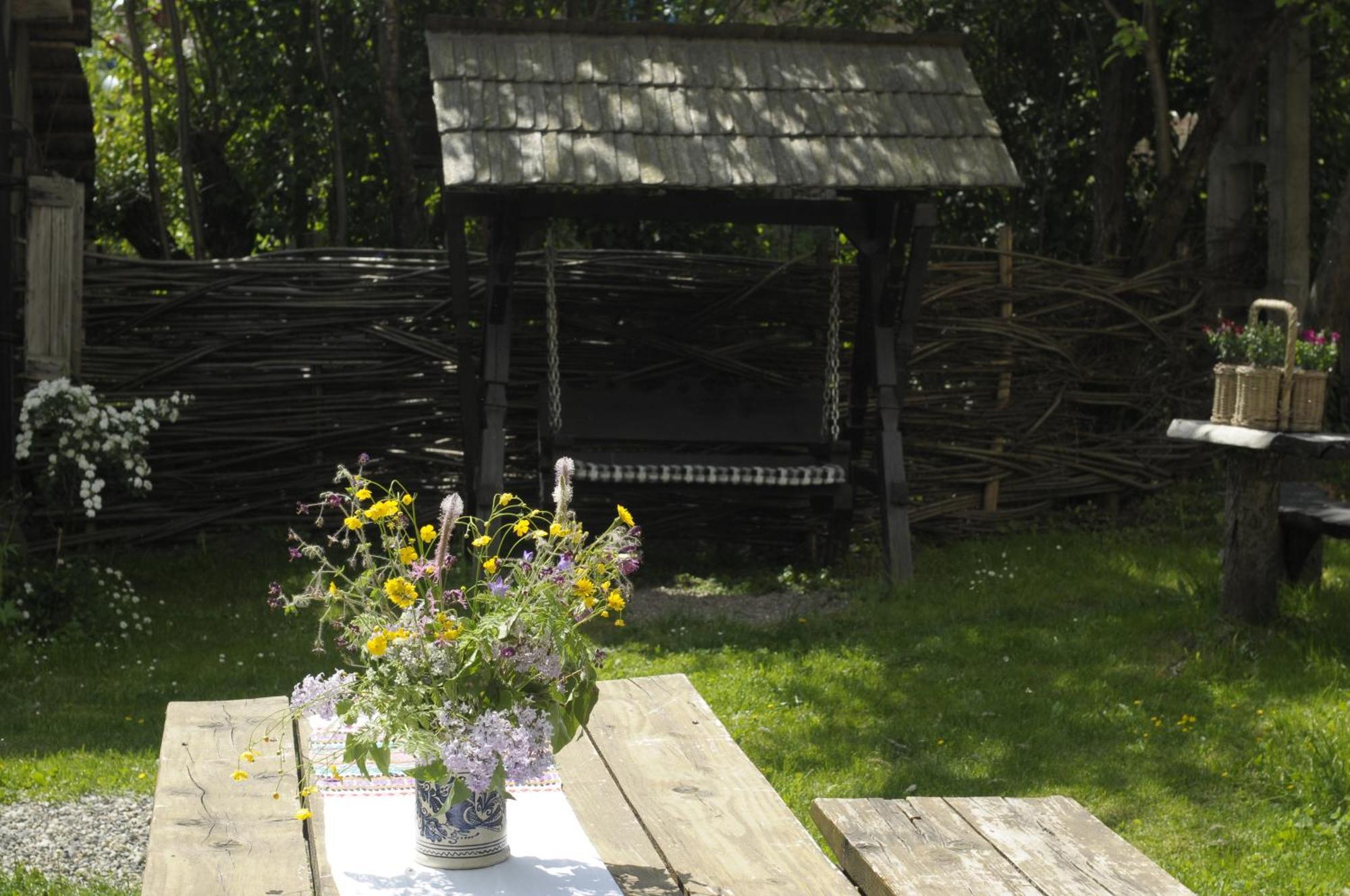 The Village Pension Breb Экстерьер фото