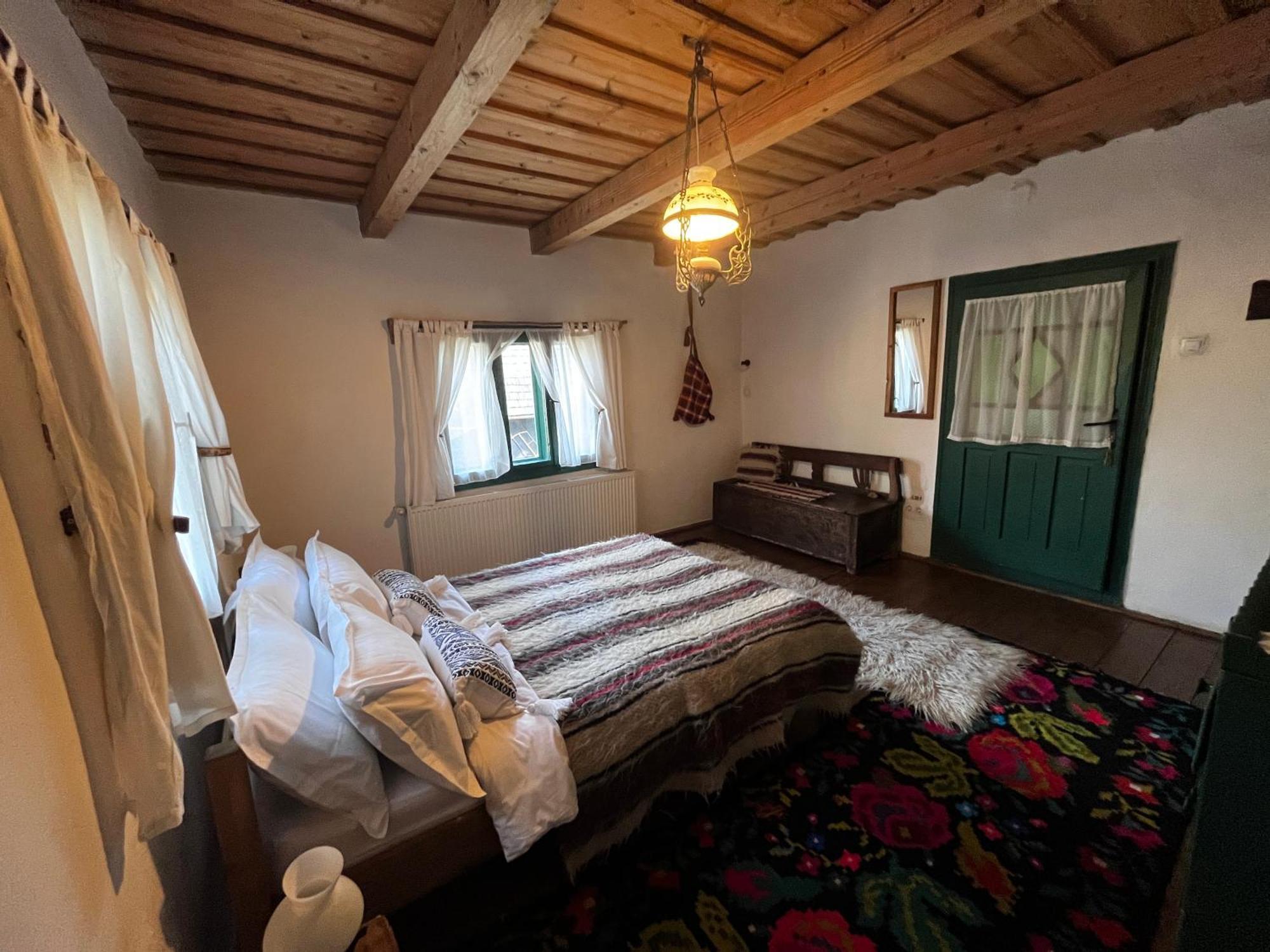 The Village Pension Breb Экстерьер фото